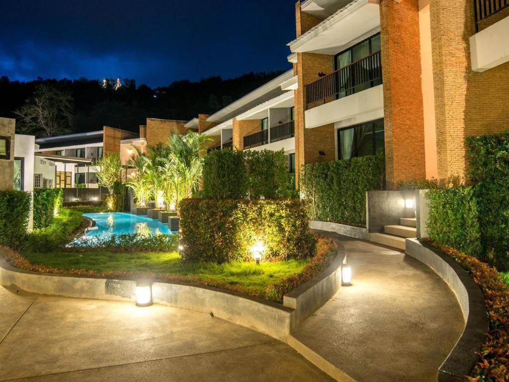 B2 Mae Hong Son Premier Hotel Exterior photo