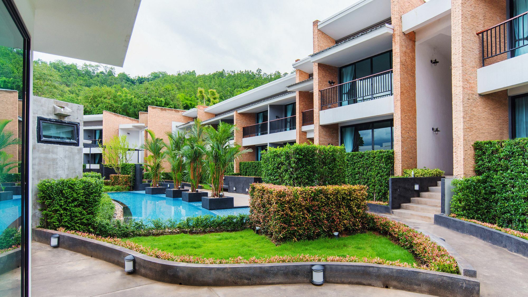 B2 Mae Hong Son Premier Hotel Exterior photo